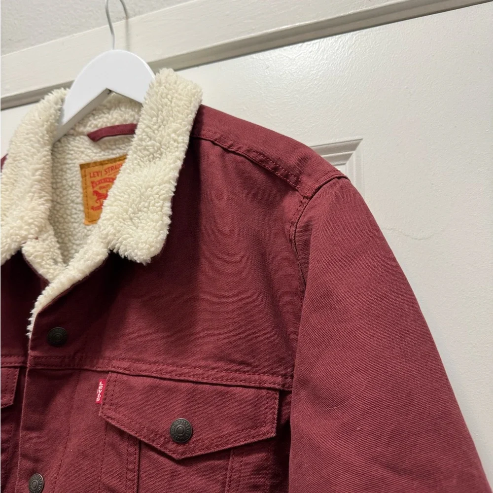 Levi's Sherpa Trucker Jacket - Picture 3 of 11